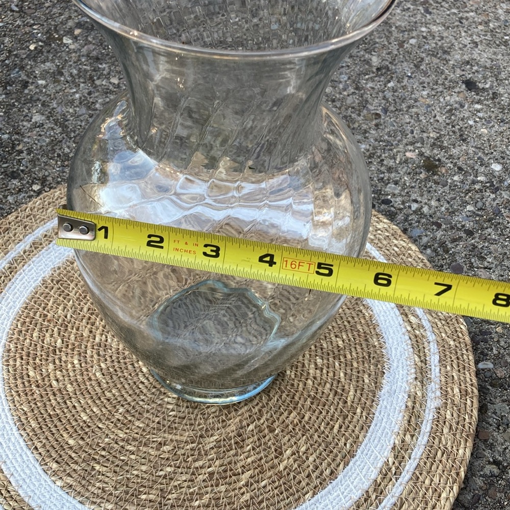 Glass Vase - Picture 11 of 13